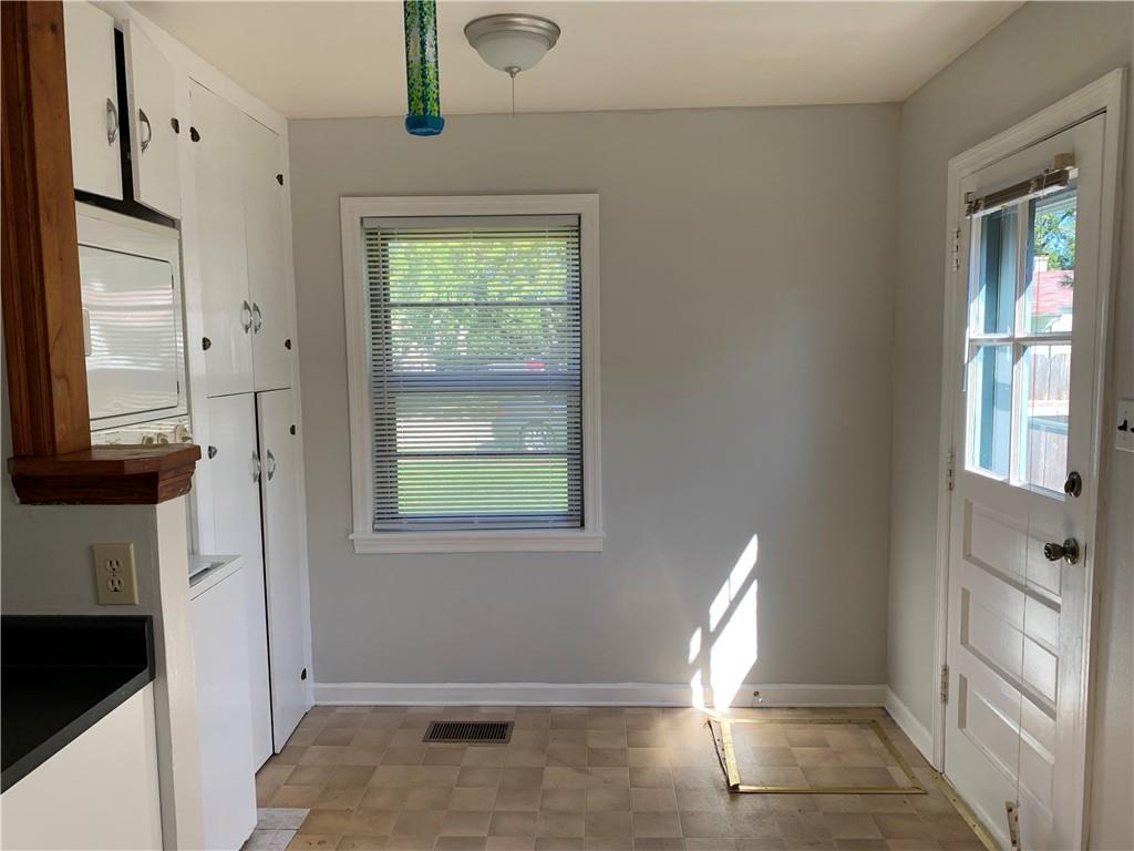 1861 Bauer Road Indianapolis, IN 46218 - Photo 13 of 40 Gallery Image 13