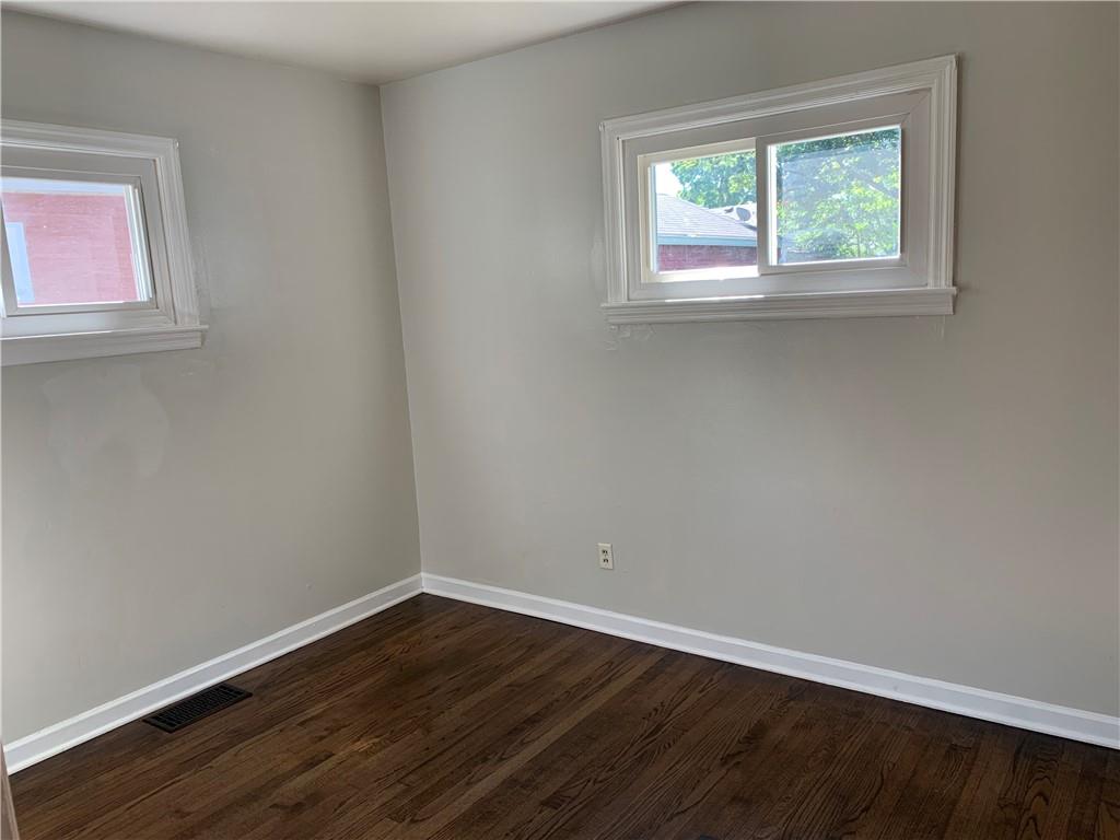 1861 Bauer Road Indianapolis, IN 46218 - Photo 18 of 40 Gallery Image 18