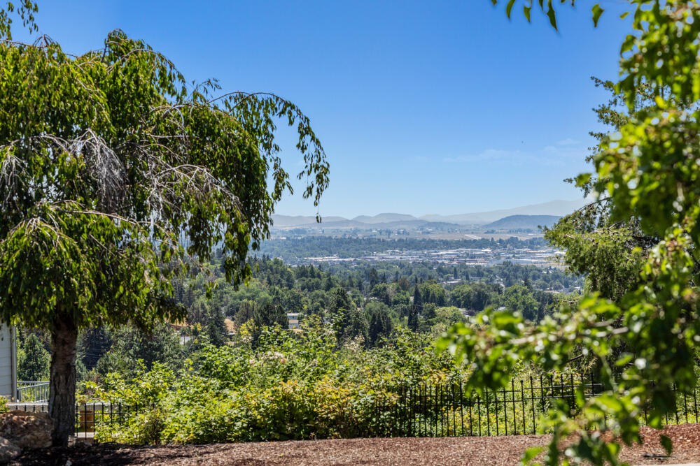 1781 Quail Ridge Drive Klamath Falls, OR 97601 - Photo 65 of 82 1781QuailRidgeDr-25