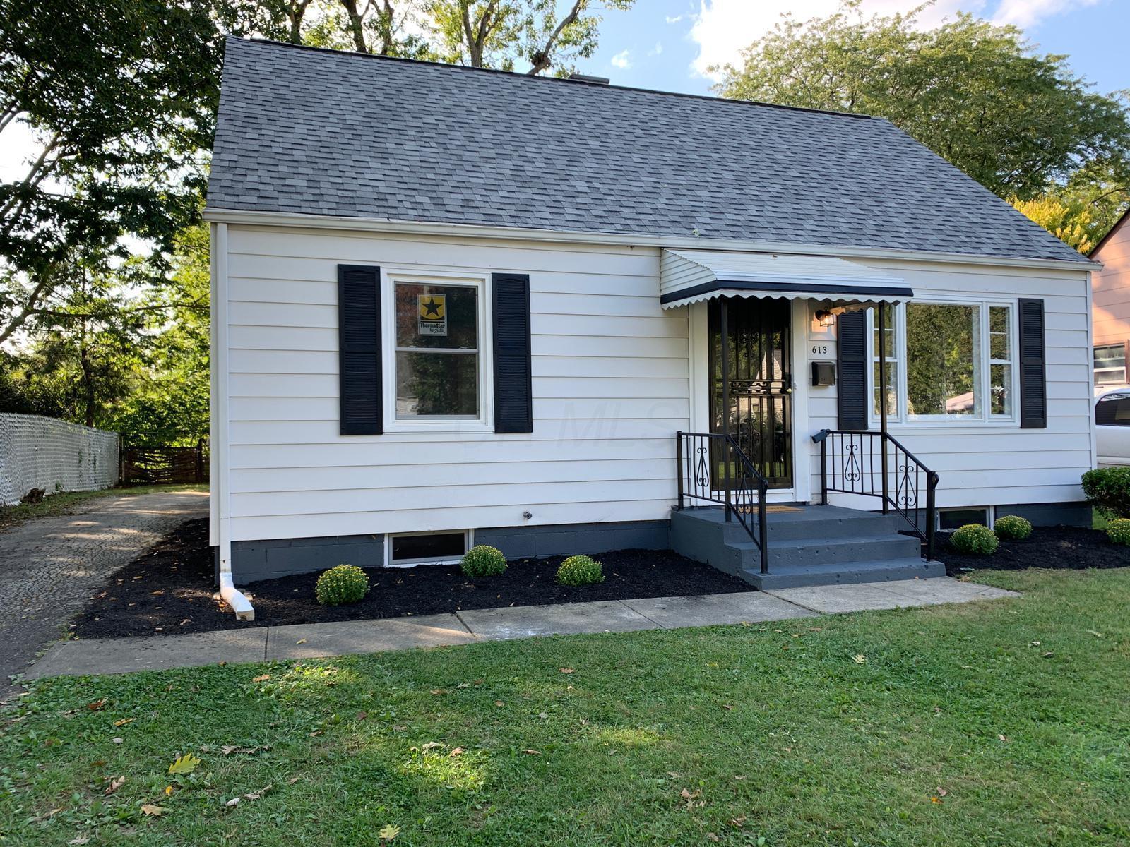 613 South Ashburton Road Columbus, OH 43213 - Photo 1 of 29 Gallery Image 1