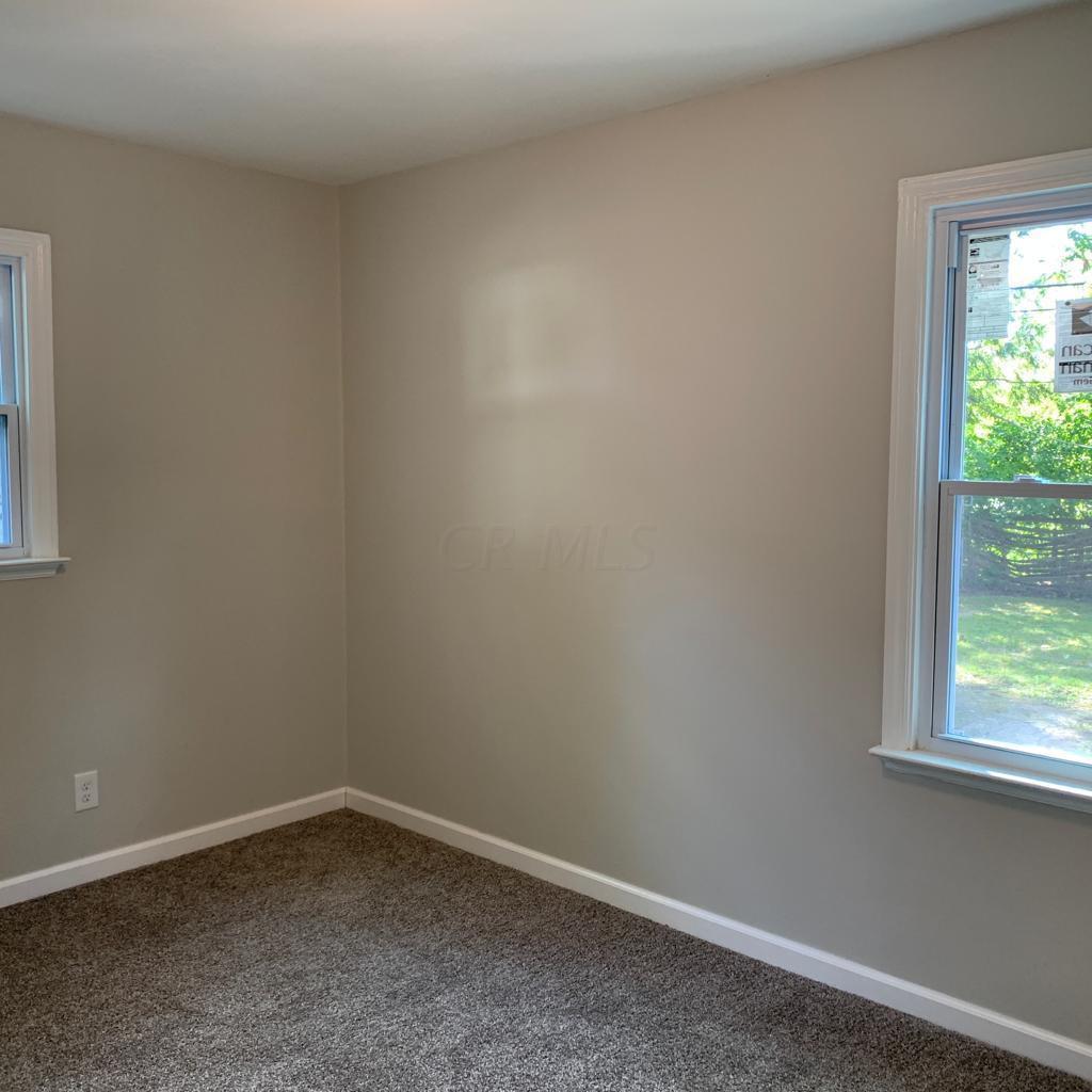 613 South Ashburton Road Columbus, OH 43213 - Photo 10 of 29 Gallery Image 10