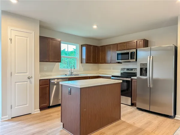 $2,600 | 14 Trailhead Road, Henrietta, NY 14467