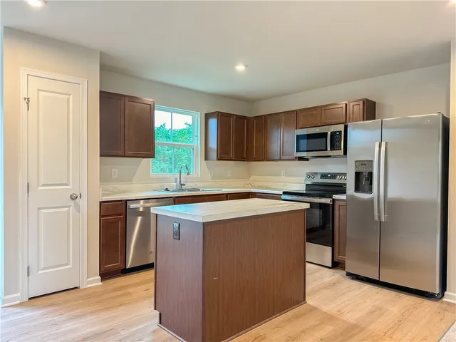 $2,750 | 14 Trailhead Road, Henrietta, NY 14467