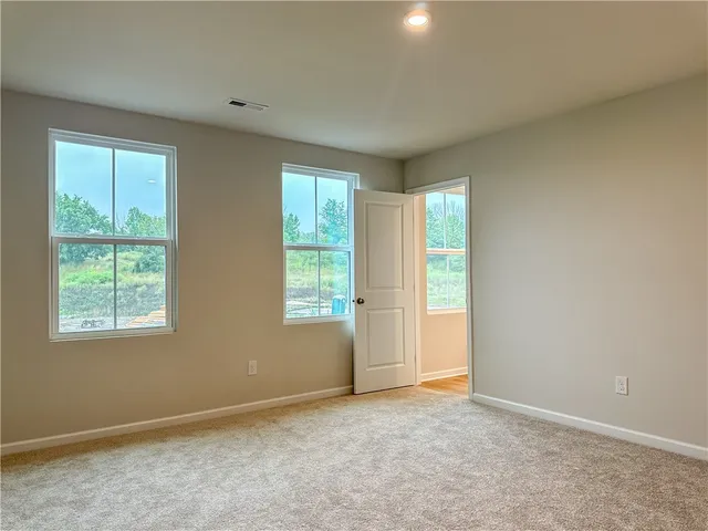 $2,750 | 14 Trailhead Road, Henrietta, NY 14467