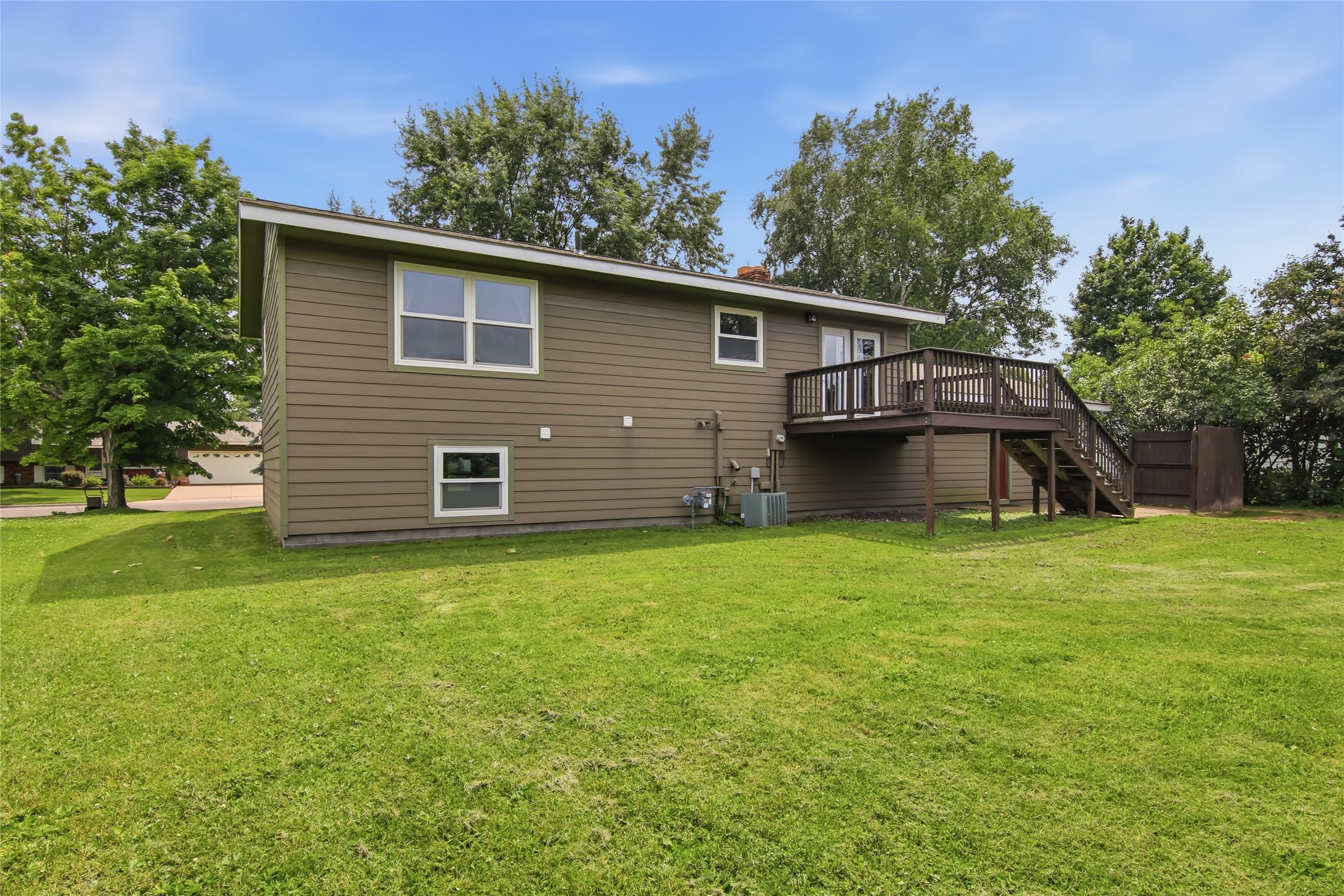 915 West Marshall Street Rice Lake, WI 54868 - Photo 32 of 39