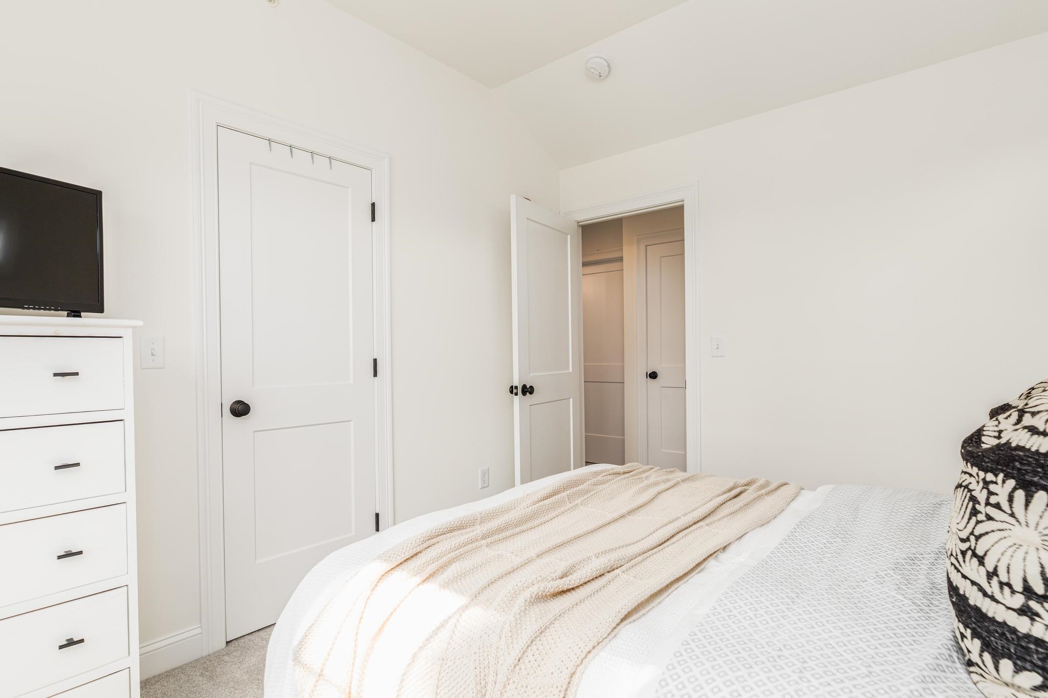 55 Ocean Road, Unit 13 Portsmouth, NH 03801 - Photo 12 of 31 Gallery Image 12
