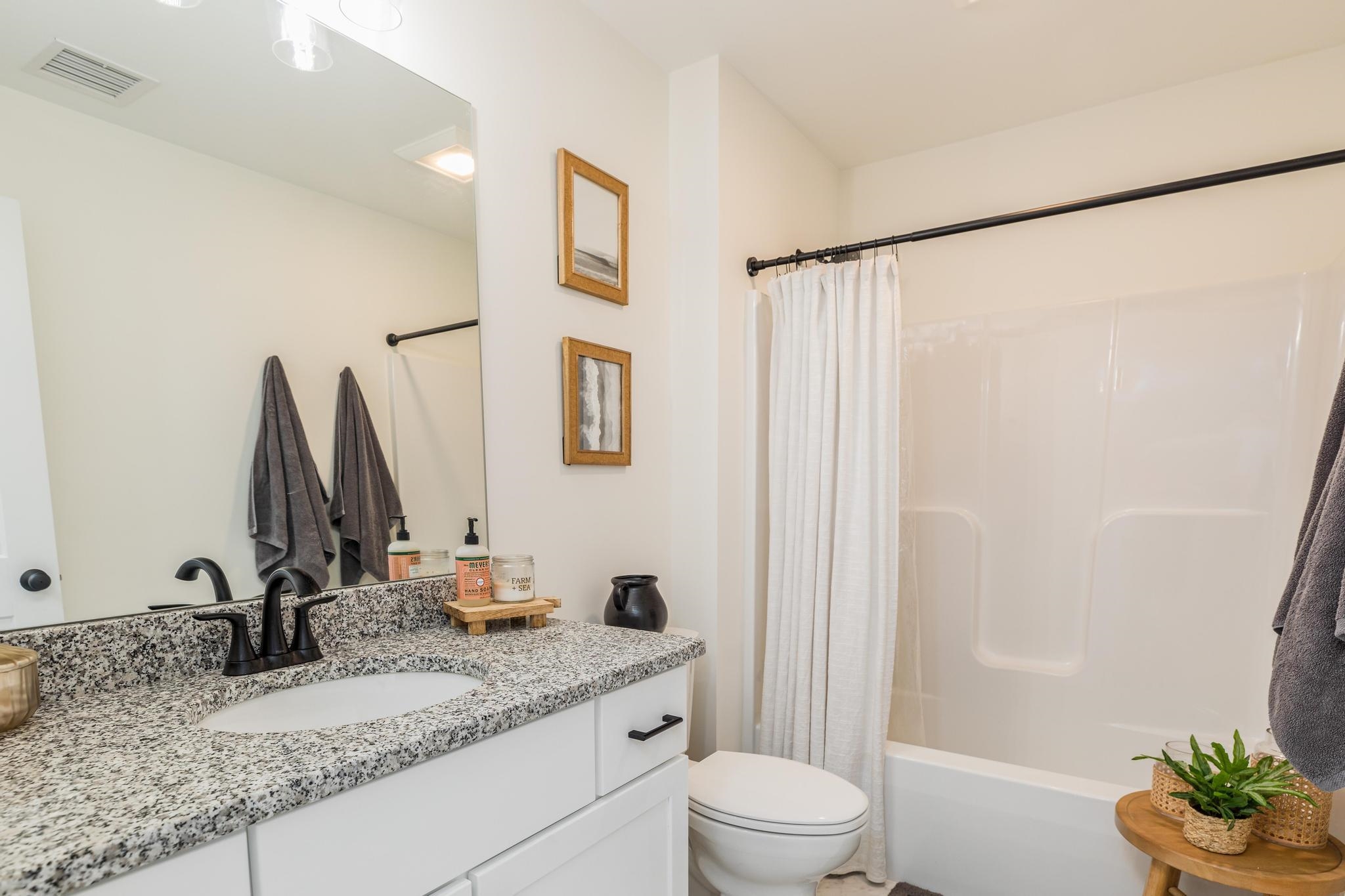 55 Ocean Road, Unit 13 Portsmouth, NH 03801 - Photo 14 of 31 Gallery Image 14