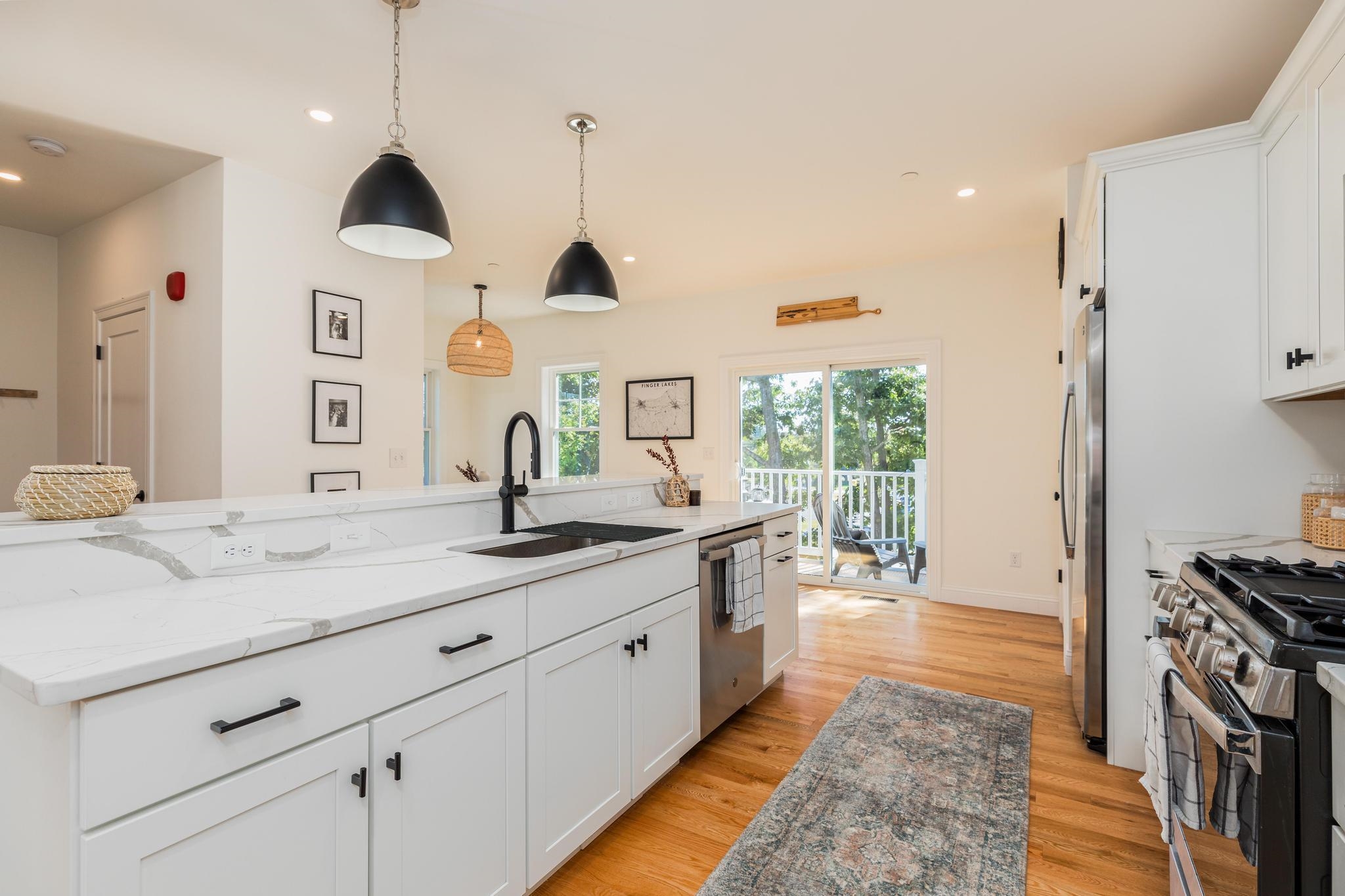 55 Ocean Road, Unit 13 Portsmouth, NH 03801 - Photo 2 of 31 Gallery Image 2