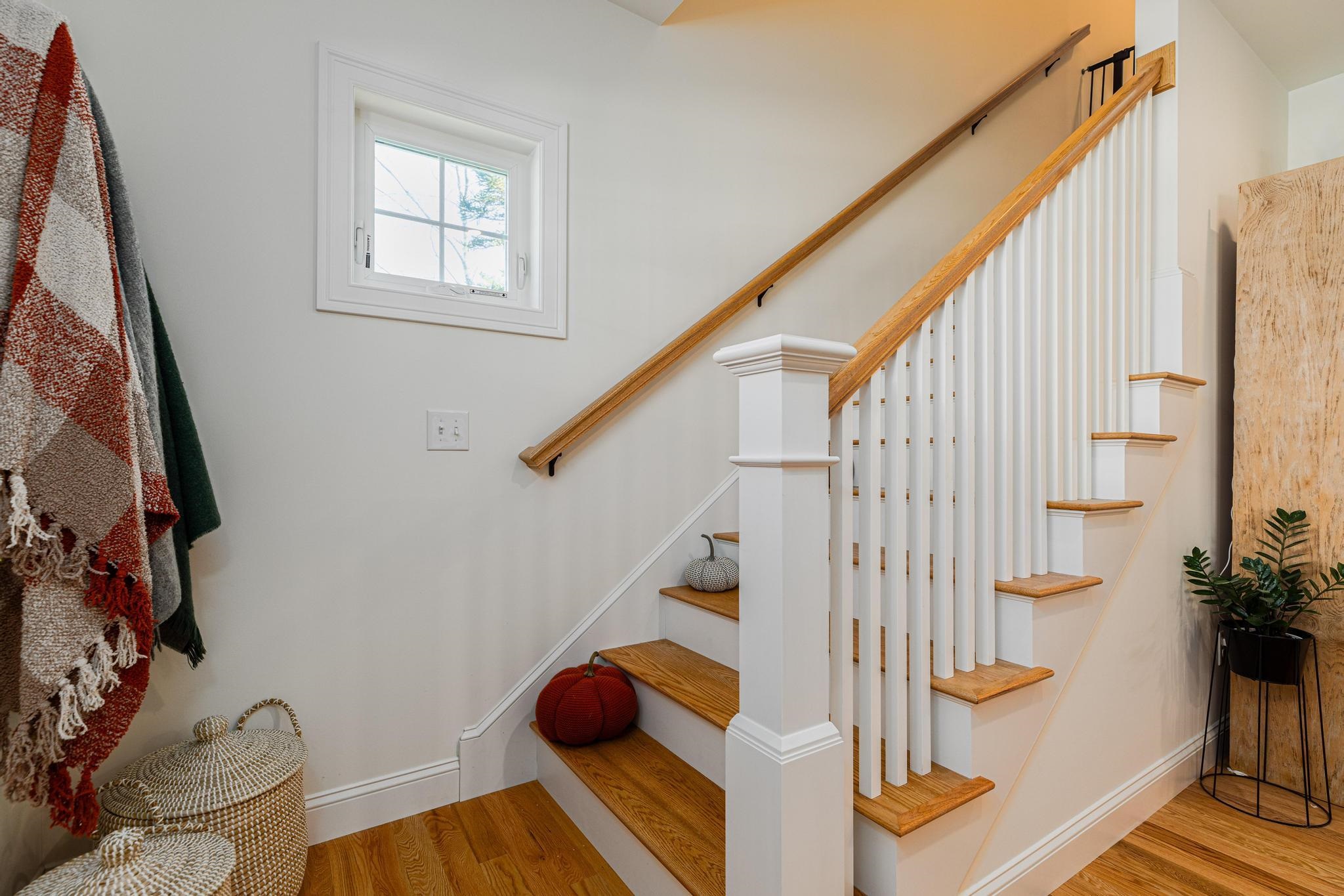 55 Ocean Road, Unit 13 Portsmouth, NH 03801 - Photo 4 of 31 Gallery Image 4
