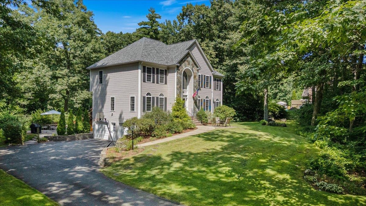 12 Glenwood Road Windham, NH 03087 - Photo 4 of 41 Gallery Image 4