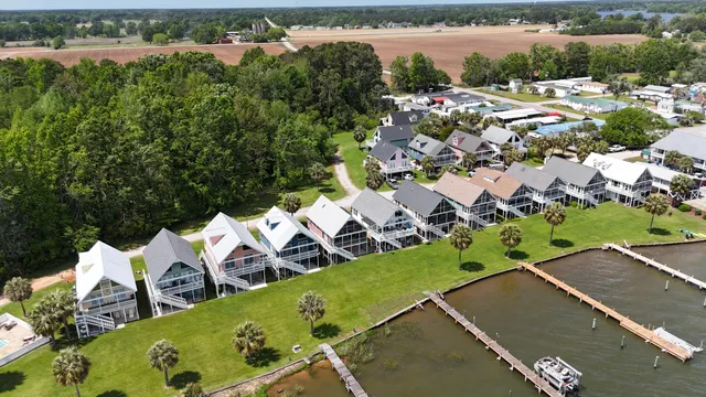 $415,000 | 1049 Island Court, Summerton, SC 29148