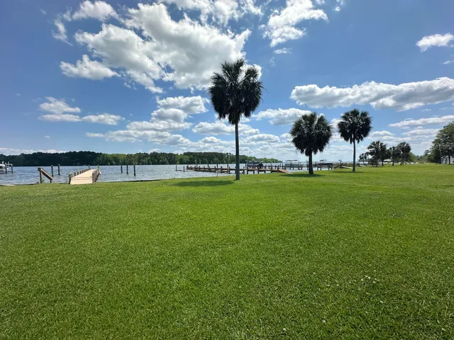 $415,000 | 1049 Island Court, Summerton, SC 29148