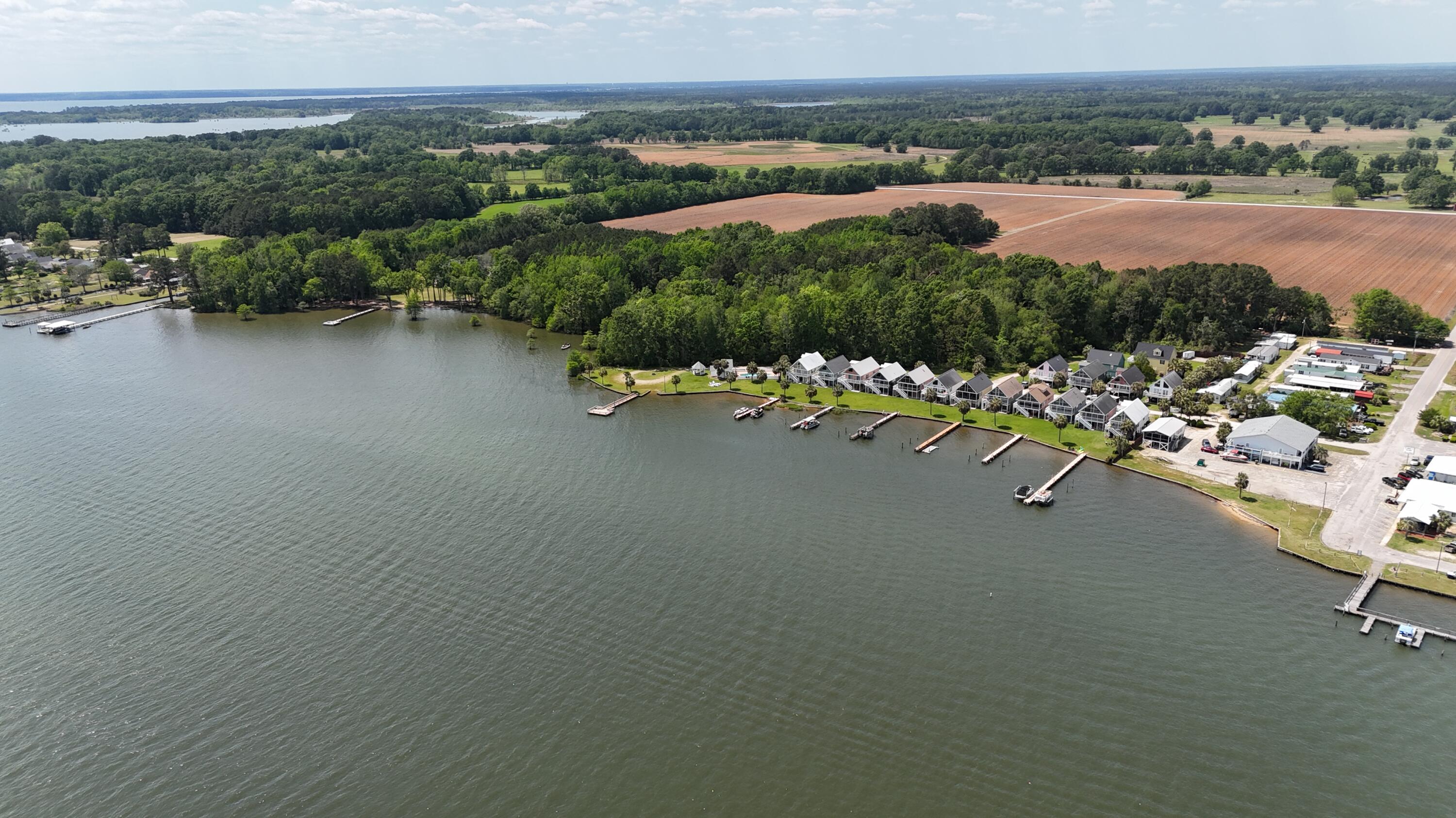 1049 Island Court Summerton, SC 29148 - Photo 41 of 44 DJI_20250418140651_0208_D