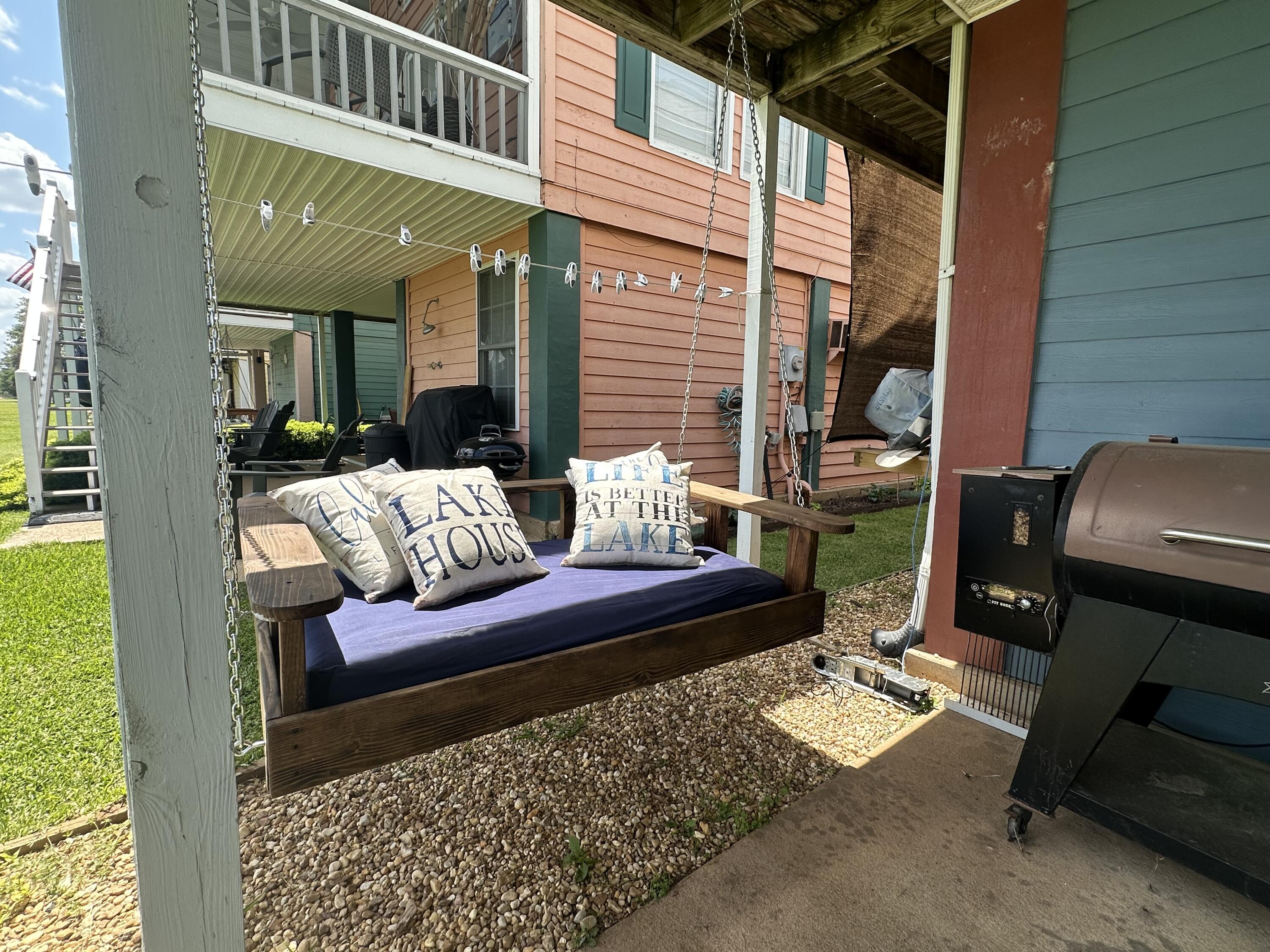 1049 Island Court Summerton, SC 29148 - Photo 10 of 44 IMG_6643