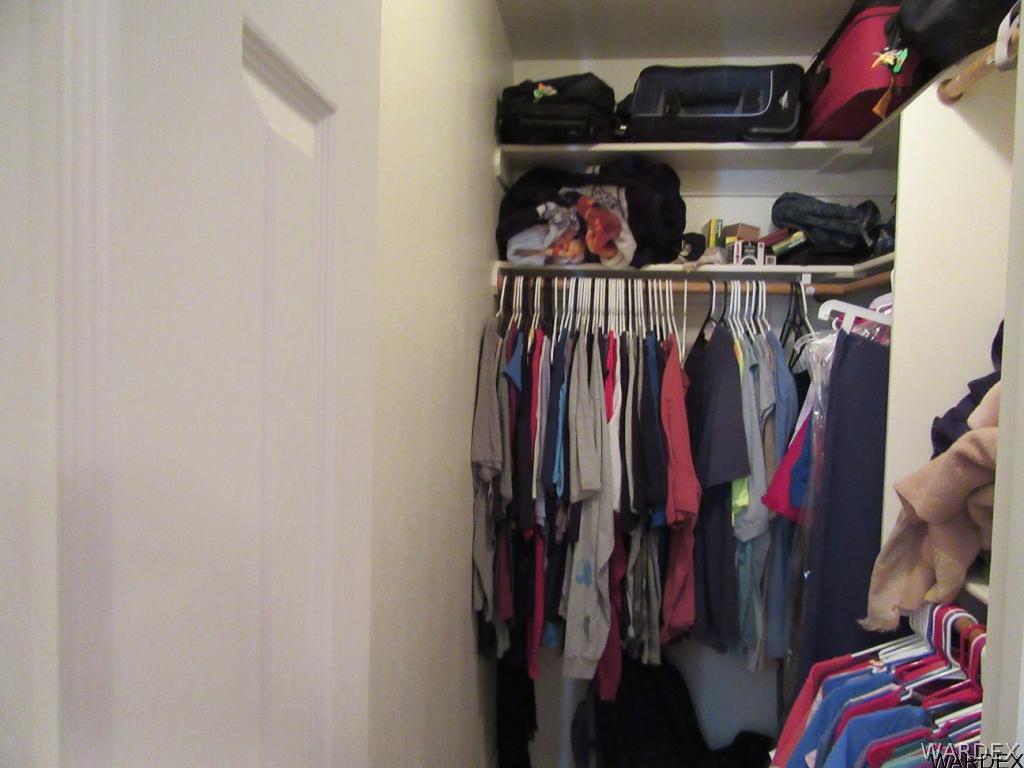 3372 Heber Road Golden Valley, AZ 86413 - Photo 24 of 34 Master walkin closet