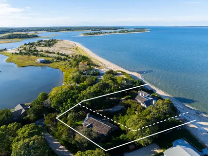 $11,250,000 | 88 Louse Point Road, East Hampton, NY 11937