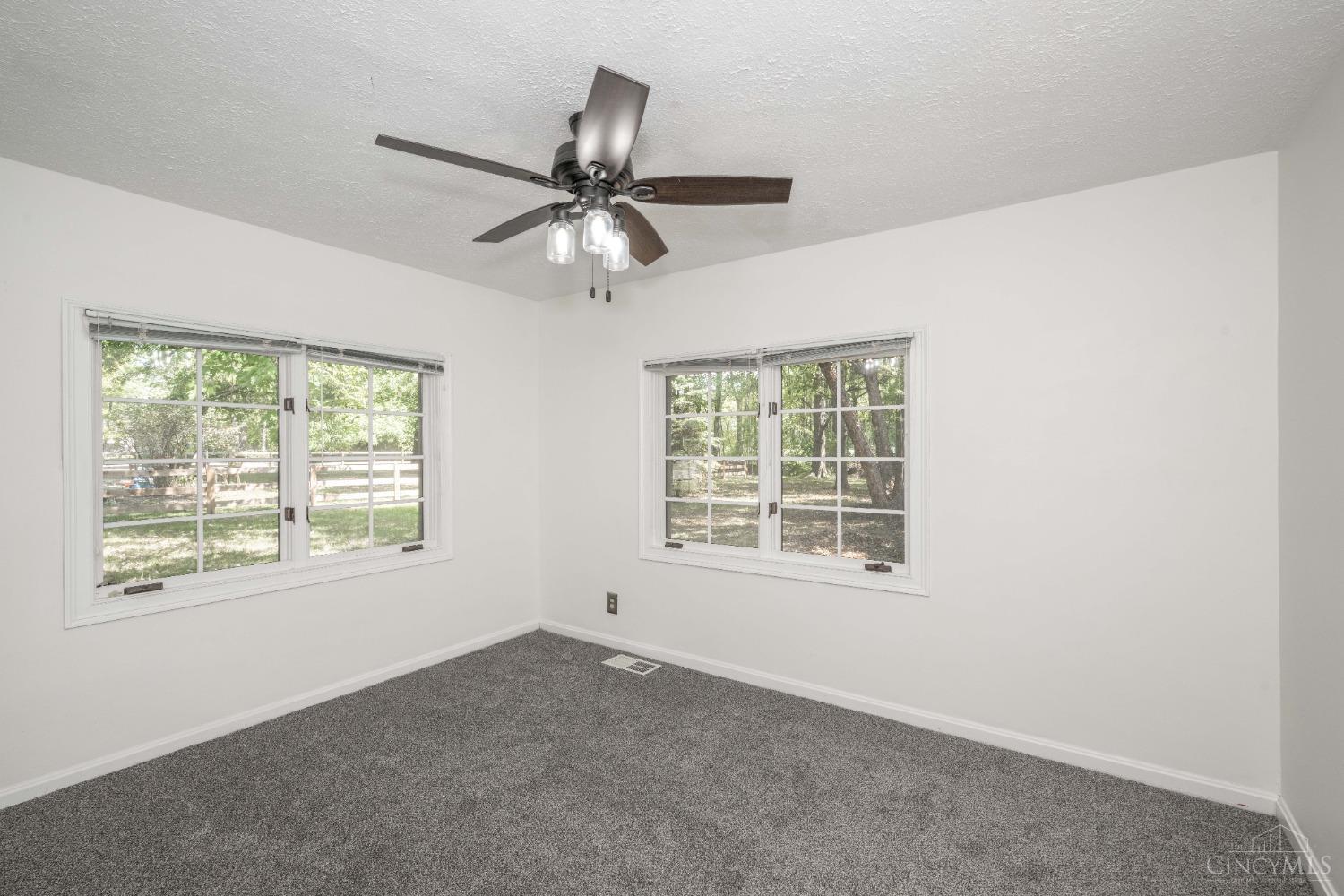 1150 Pamela Road Cincinnati, OH 45255 - Photo 16 of 63 Gallery Image 16