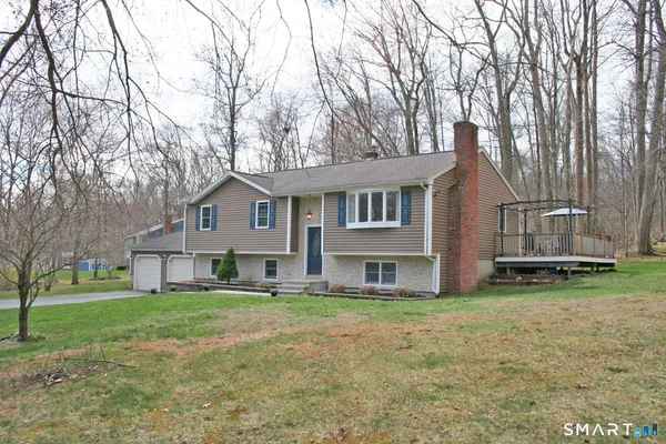 $425,000 | 45 Crestwood Drive, East Hampton, CT 06424