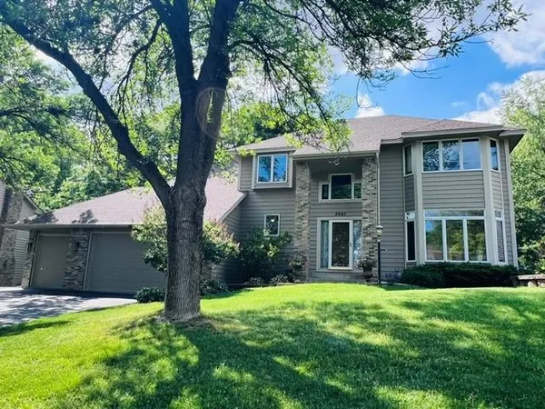 $659,900 | 3667 Woodland Trail, Eagan, MN 55123
