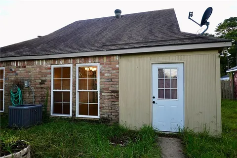 $160,000 | 765 Fawn Lake Drive, Baton Rouge, LA 70816