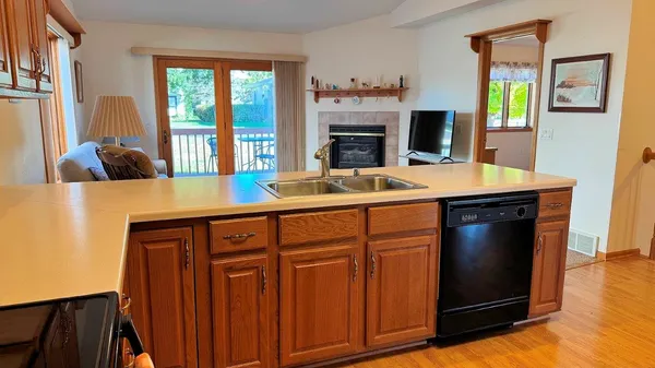 $272,500 | 1559 North Dewey Avenue, Reedsburg, WI 53959