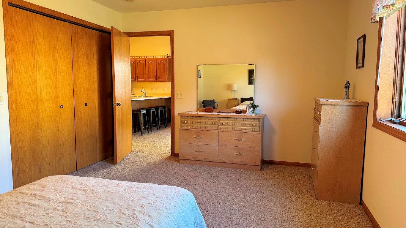 1559 North Dewey Avenue Reedsburg, WI 53959 - Photo 20 of 58