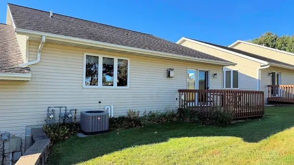 $272,500 | 1559 North Dewey Avenue, Reedsburg, WI 53959