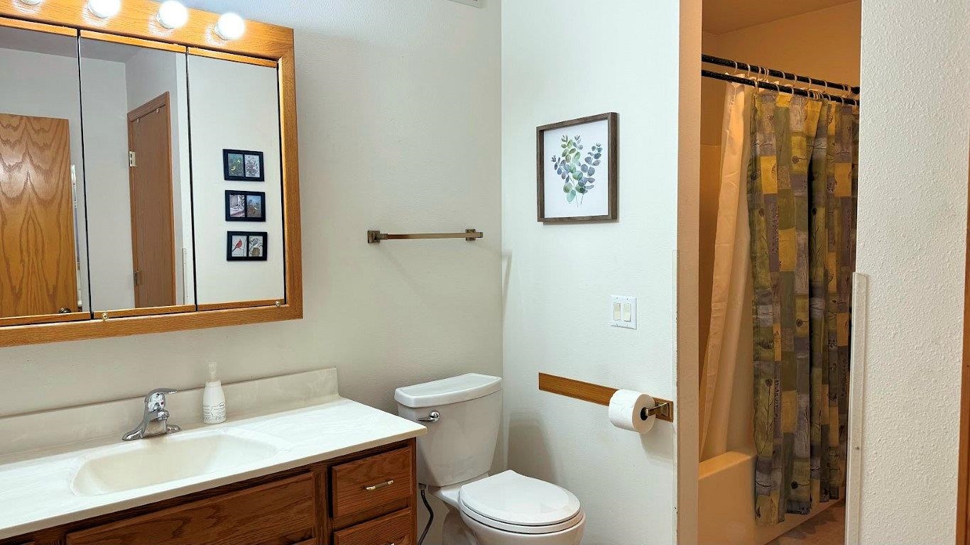 1559 North Dewey Avenue Reedsburg, WI 53959 - Photo 32 of 58