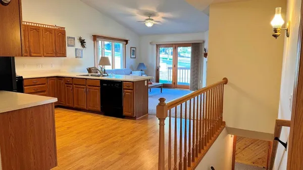 $272,500 | 1559 North Dewey Avenue, Reedsburg, WI 53959