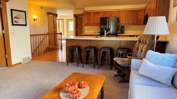 $272,500 | 1559 North Dewey Avenue, Reedsburg, WI 53959