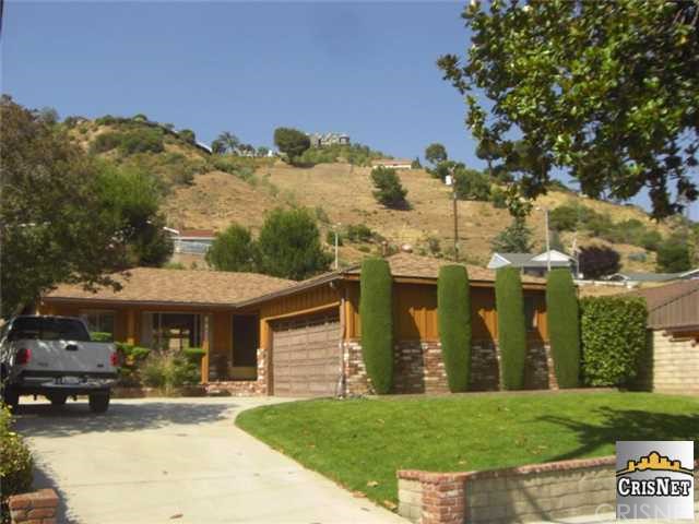 2746 North Kenneth Road Burbank, CA 91504 - Photo 1 of 1 Street View of Property.