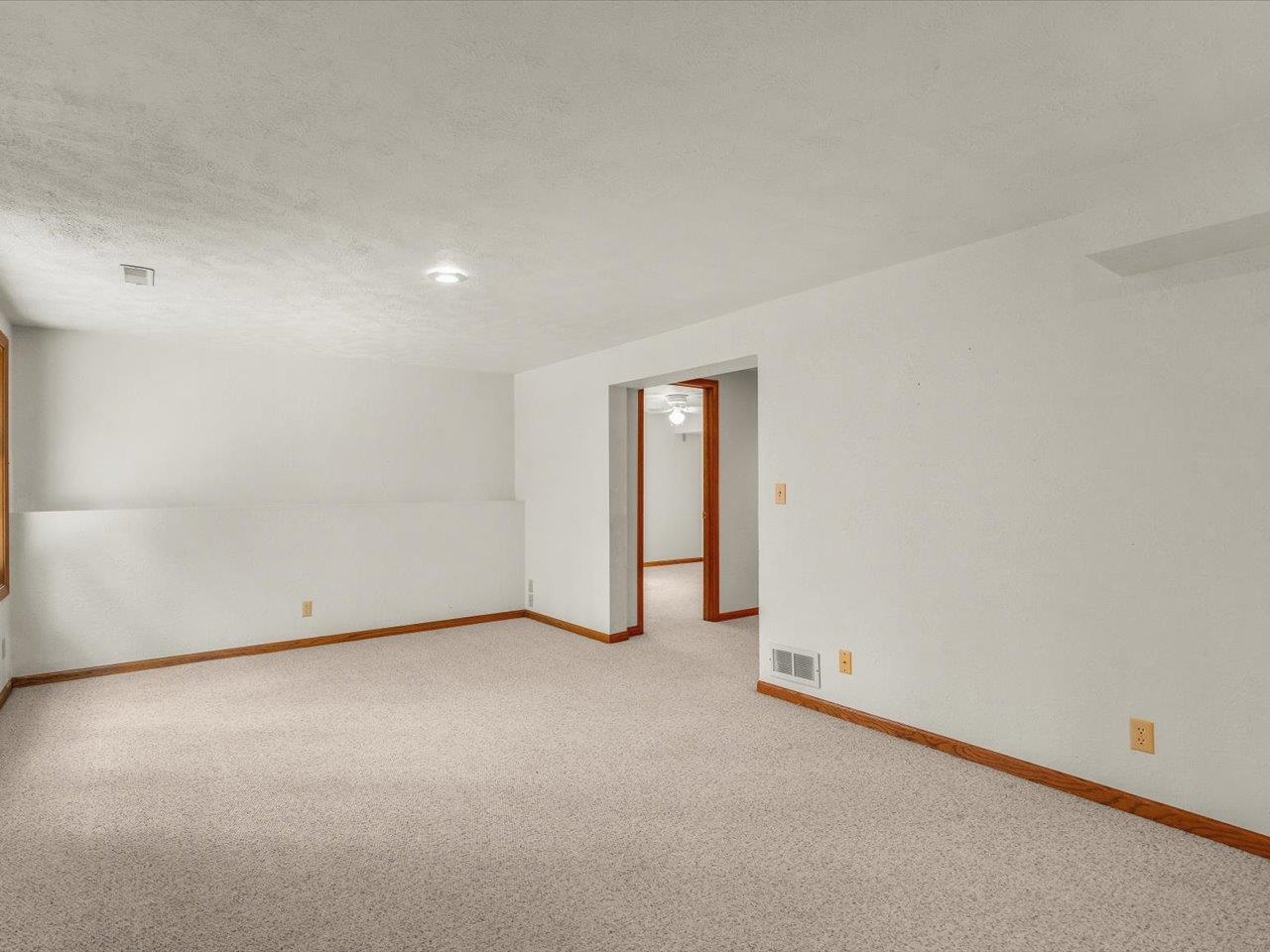 6468 North Deer Path Road Oregon, IL 61061 - Photo 33 of 53