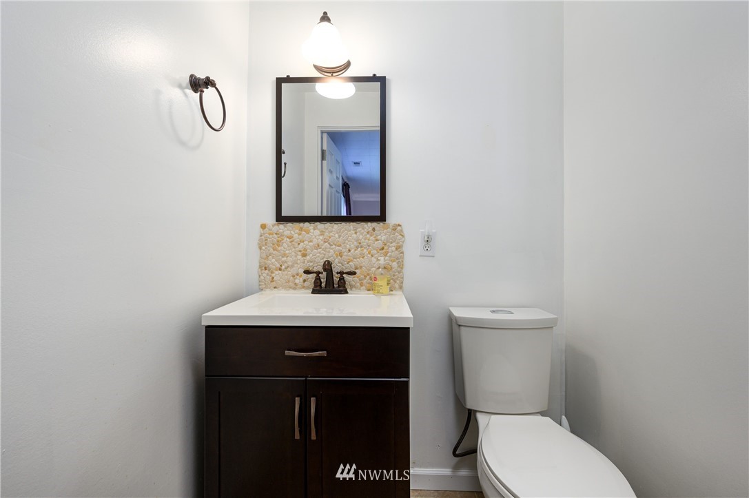 6227 Spradley Road Anacortes, WA 98221 - Photo 11 of 33 Gallery Image 11