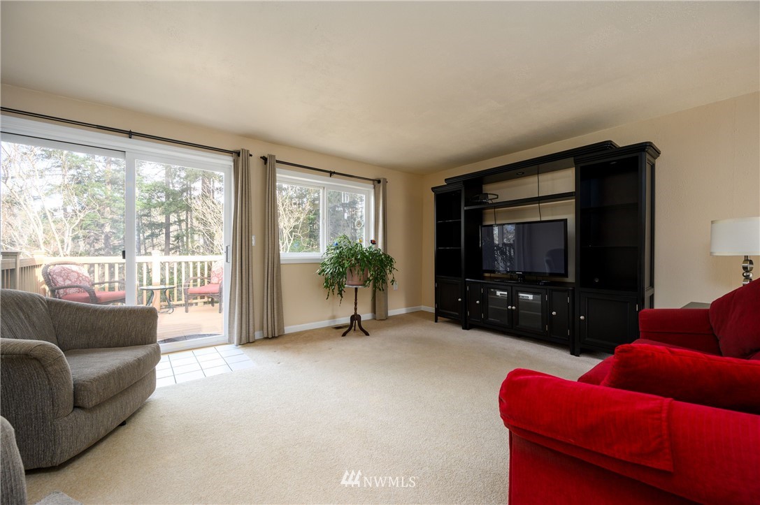 6227 Spradley Road Anacortes, WA 98221 - Photo 6 of 33 Gallery Image 6