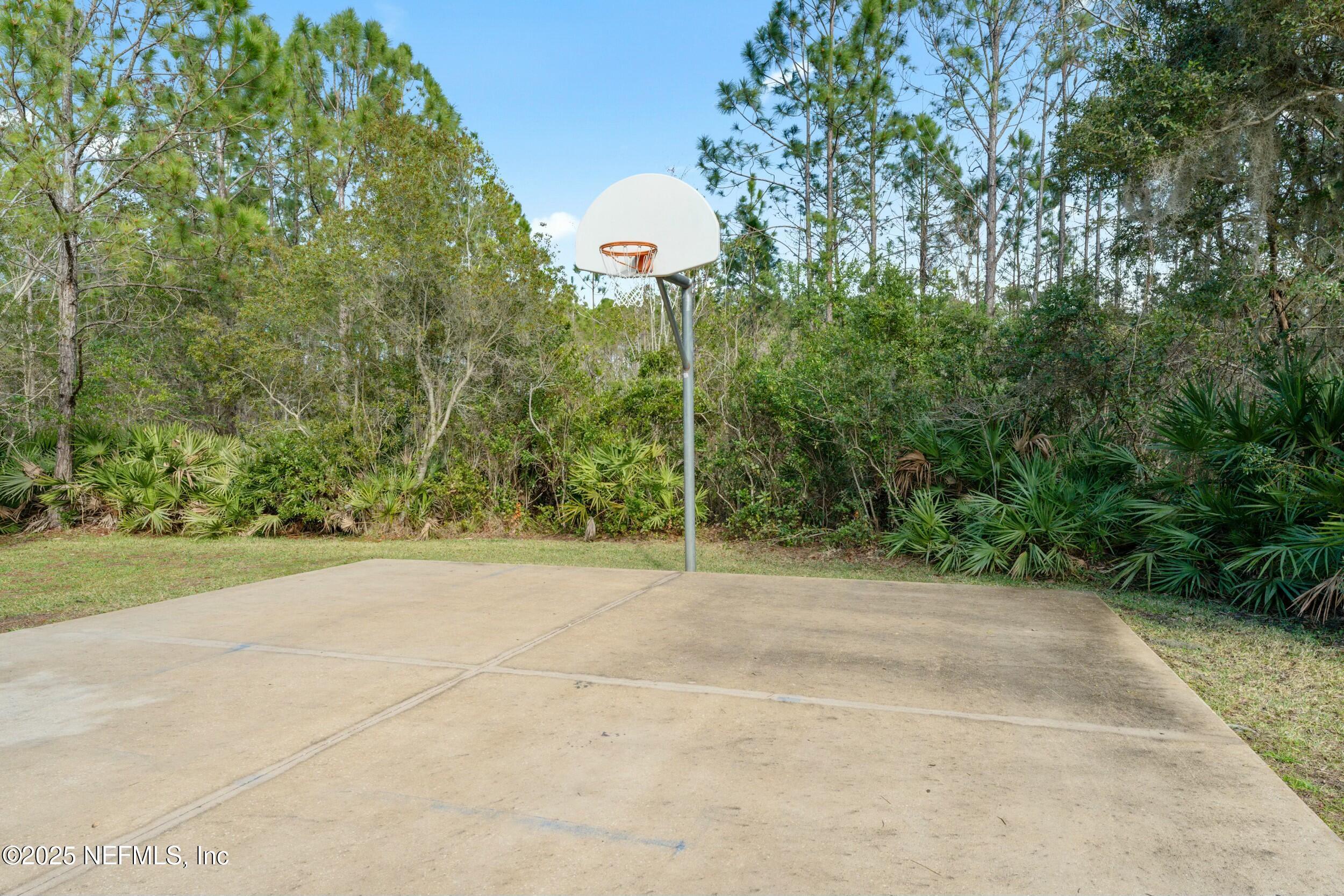 340 Sunshine Drive St. Augustine, FL 32086 - Photo 42 of 44 a view of a backyard