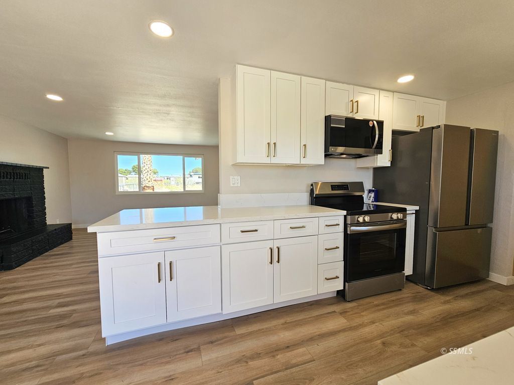 420 South Yorktown Street Ridgecrest, CA 93555 - Photo 6 of 46