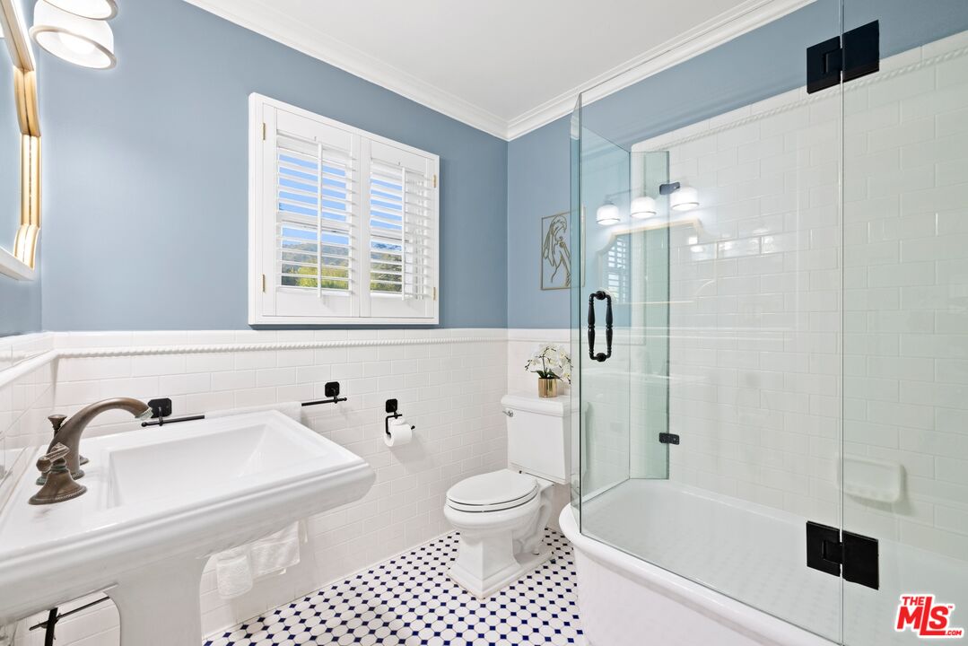 820 North Verano Drive Glendora, CA 91741 - Photo 24 of 50 a bathroom with a bathtub sink mirror and toilet