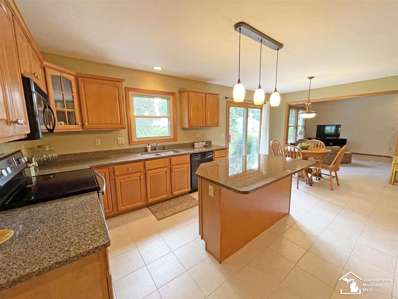 3138 West Dean Road Lambertville, MI 48144 - Photo 12 of 26