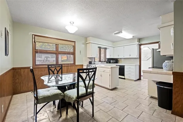 $217,000 | 8819 East 61st Street, Raytown, MO 64133