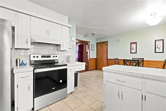 $217,000 | 8819 East 61st Street, Raytown, MO 64133