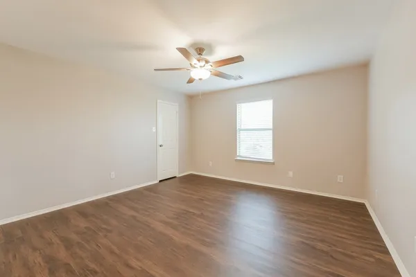 $2,050 | 6030 Northwest Creek Circle, Houston, TX 77086