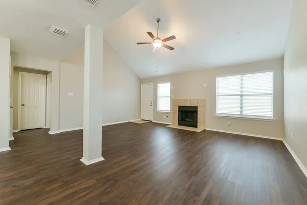 $2,050 | 6030 Northwest Creek Circle, Houston, TX 77086