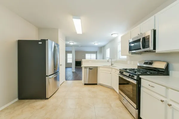 $2,050 | 6030 Northwest Creek Circle, Houston, TX 77086