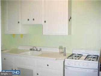 244 East Avon Road Brookhaven, PA 19015 - Photo 5 of 12 Gallery Image 5