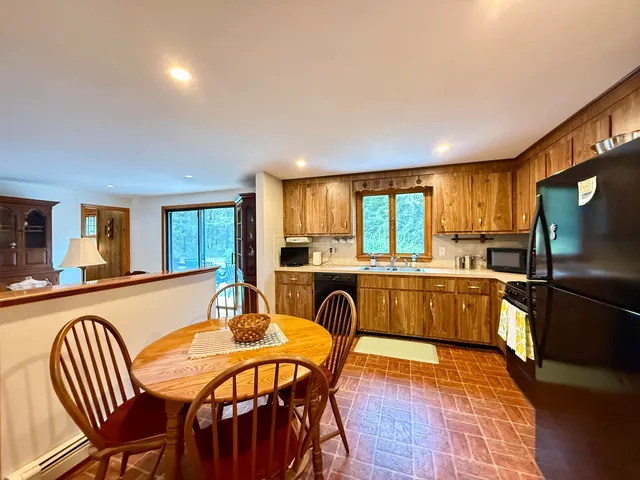 $2,100 | 70 Poinsettia Drive, South Yarmouth, MA 02664