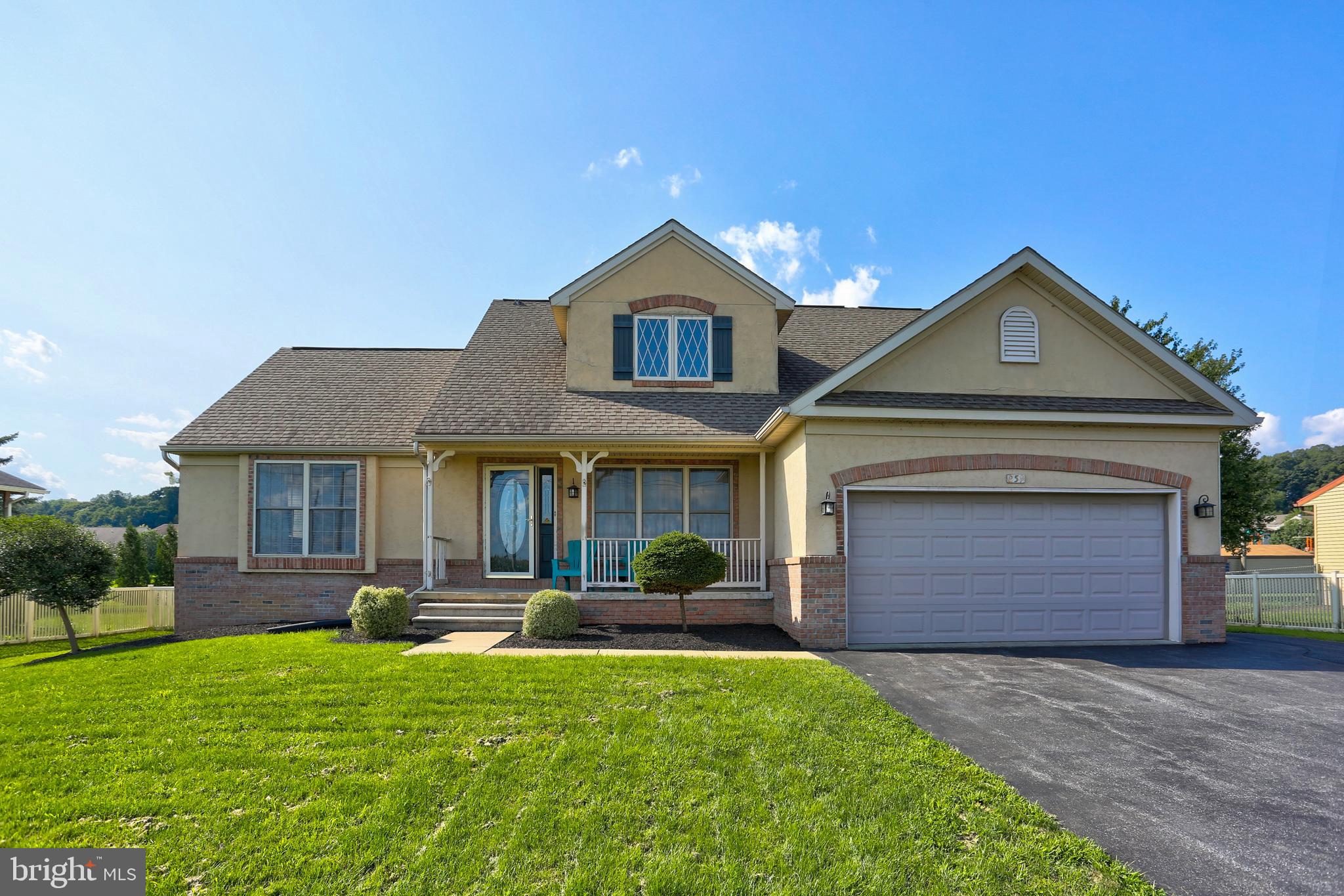 259 Tobacco Road Ephrata, PA 17522 - Photo 1 of 37 Gallery Image 1