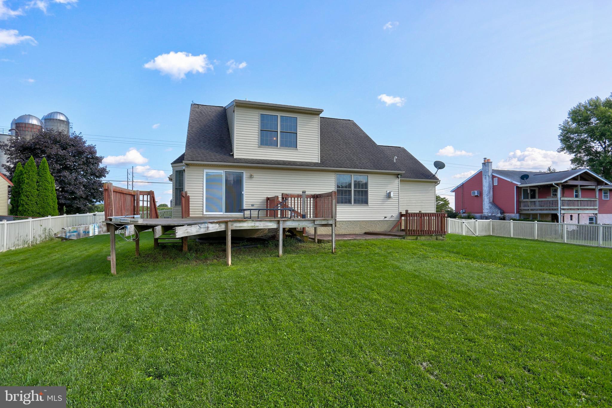 259 Tobacco Road Ephrata, PA 17522 - Photo 2 of 37 Gallery Image 2