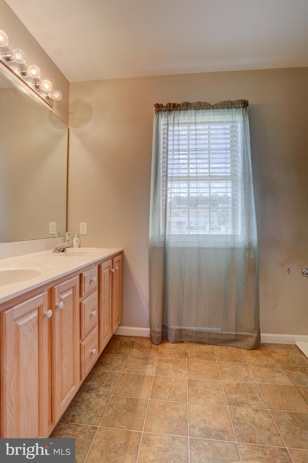 259 Tobacco Road Ephrata, PA 17522 - Photo 21 of 37 Gallery Image 21