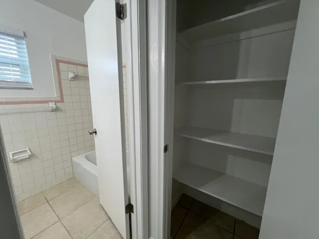 $1,425 | 523 South K Street, Unit 5, Lake Worth Beach, FL 33460