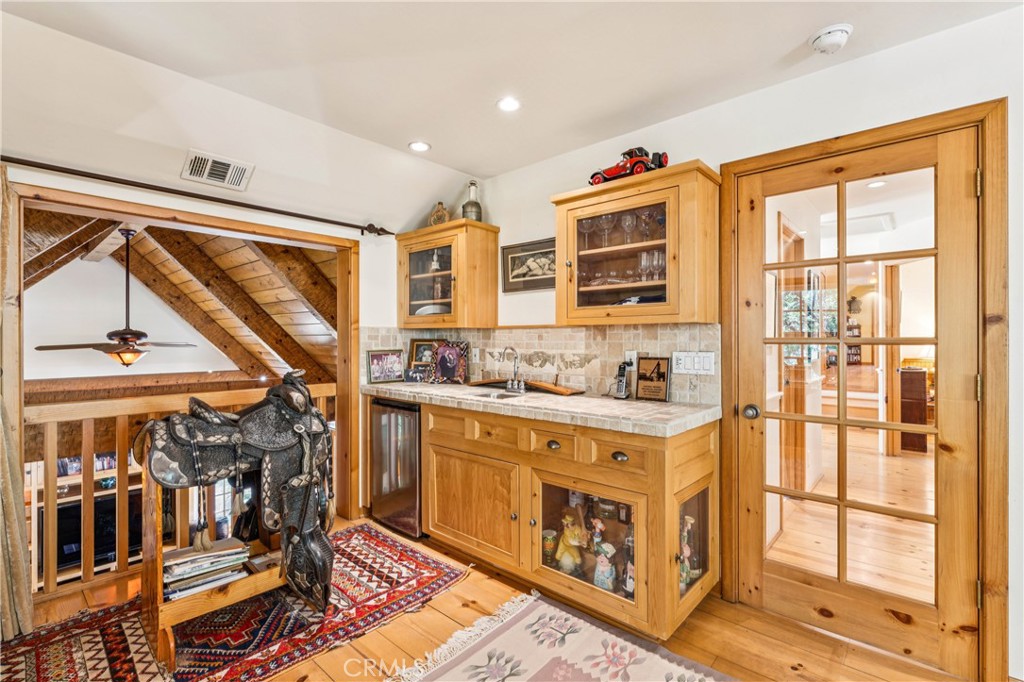 28971 North Shore Road Lake Arrowhead, CA 92352 - Photo 43 of 60